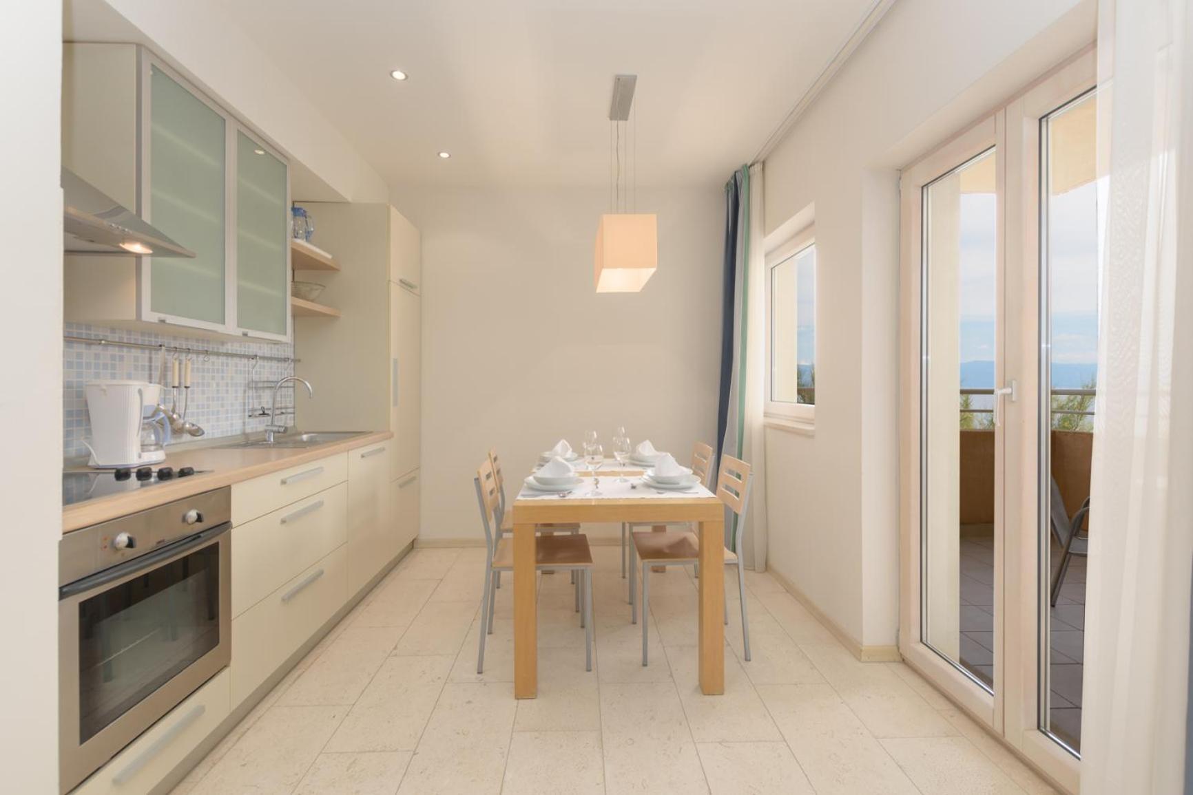 Apartments Grand Novi Vinodolski Resort Екстериор снимка
