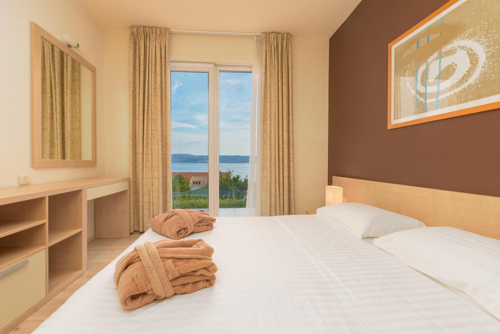 Apartments Grand Novi Vinodolski Resort Стая снимка